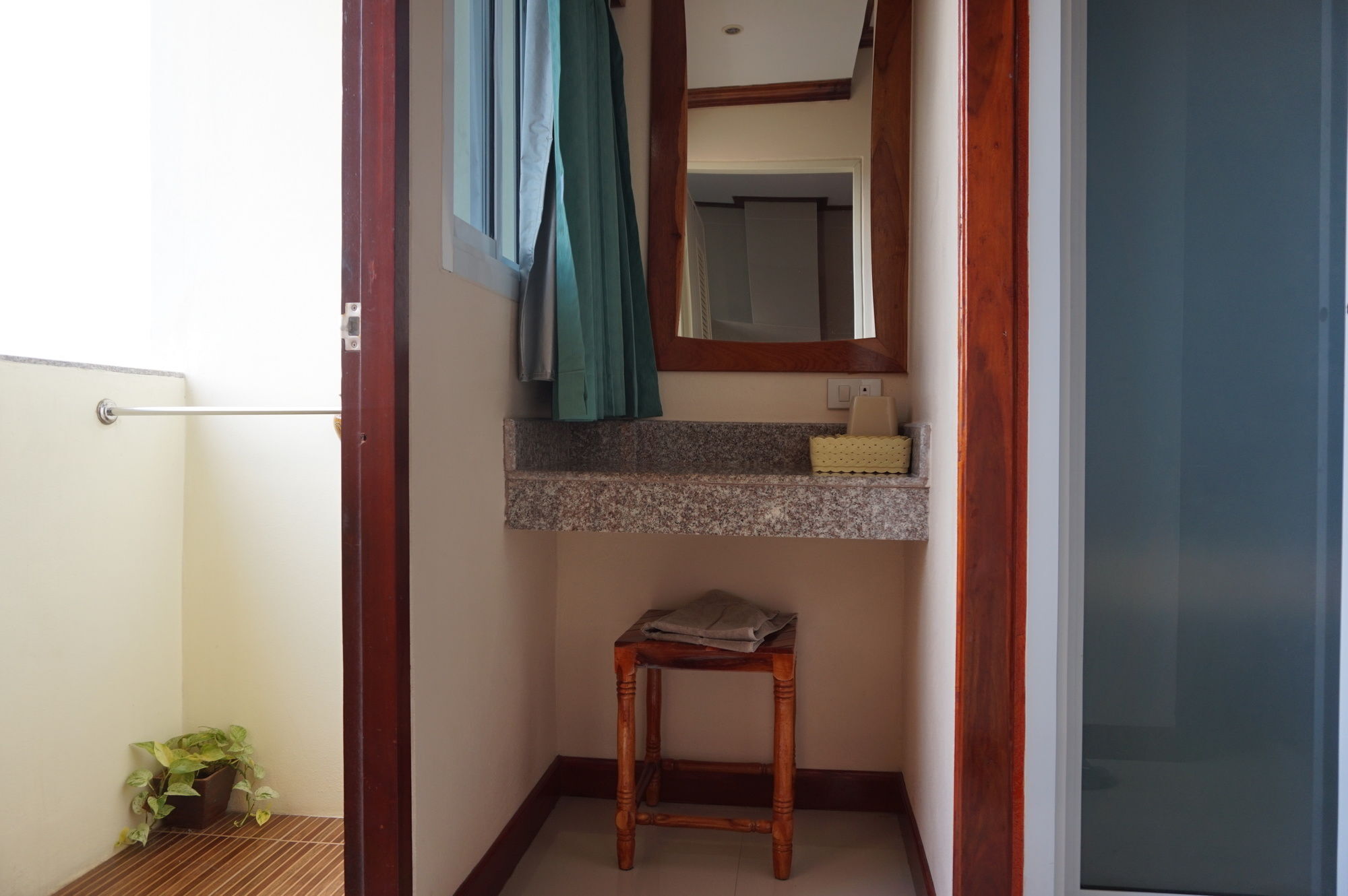 Np Residence ناخون فانوم المظهر الخارجي الصورة