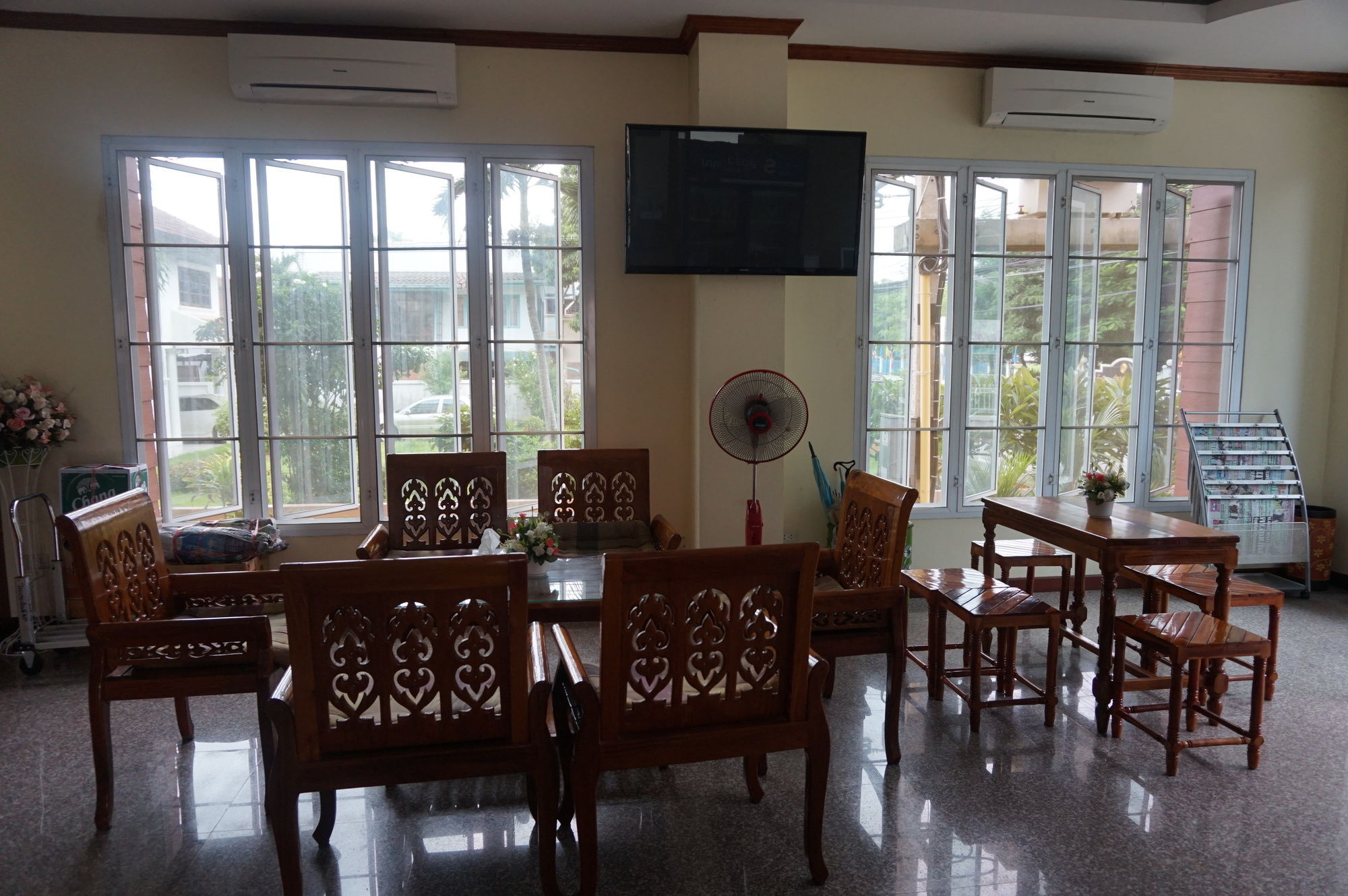 Np Residence ناخون فانوم المظهر الخارجي الصورة